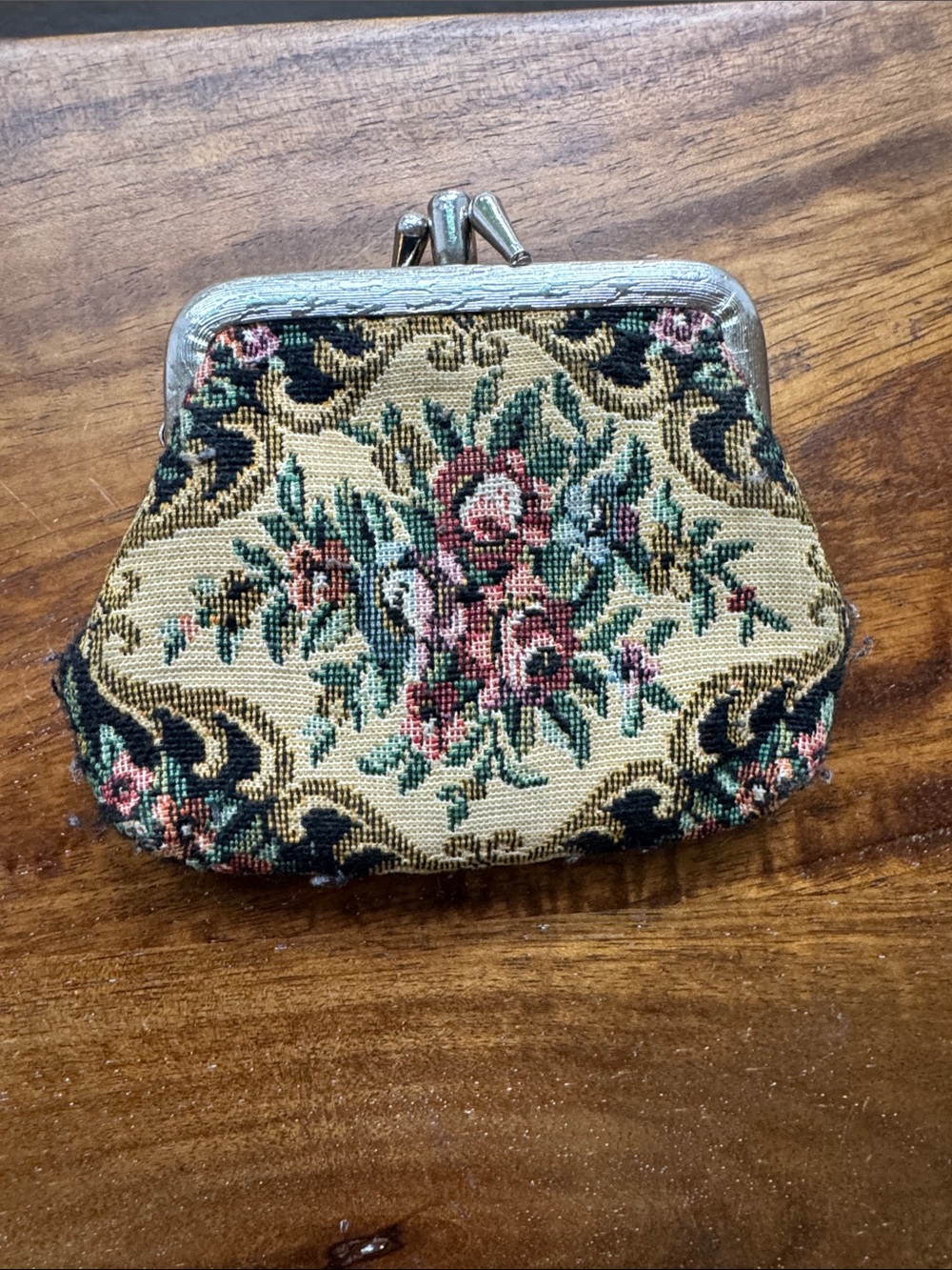 Vintage floral tapestry coin purse
